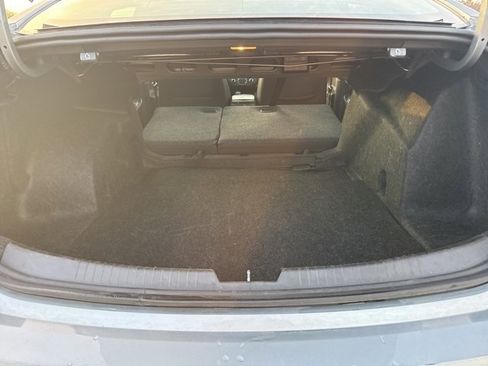 Used 2024 Chevrolet Malibu LT image 11