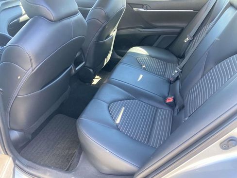 Used 2022 Toyota Camry SE image 15