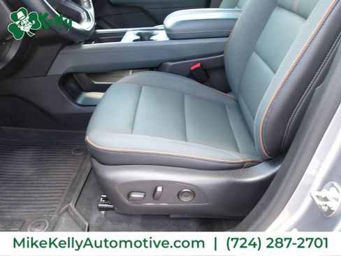 Used 2024 GMC Acadia AT4 AWD/4WD image 16