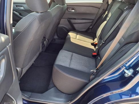 Used 2025 Nissan Rogue SV FWD image 23