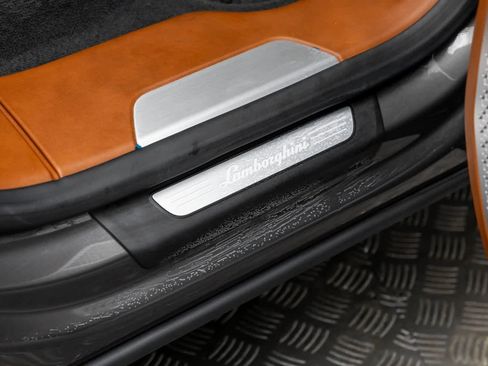 Used 2022 Lamborghini Urus image 53