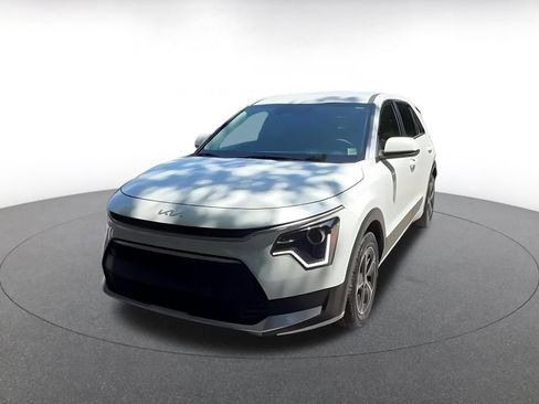 Used 2026 Kia Niro LX FWD image 7