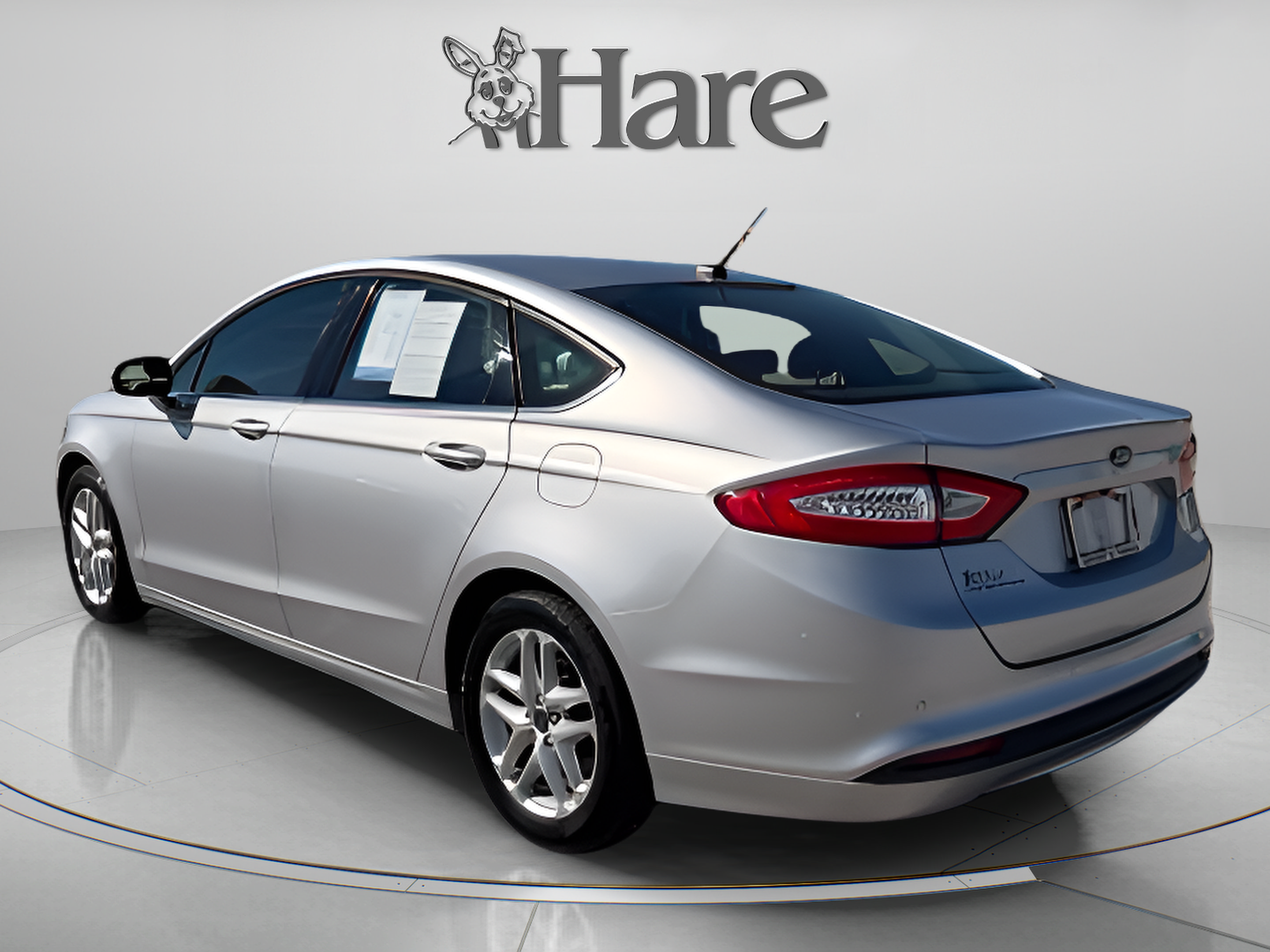 Used 2016 Ford Fusion SE FWD image 3