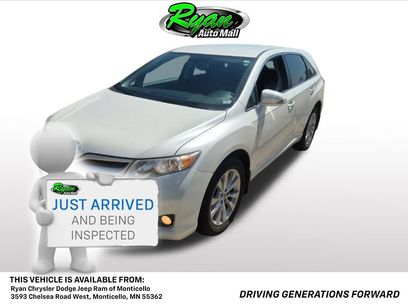 Used 2014 Toyota Venza LE w/ LE Convenience Package