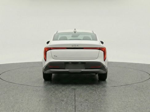 Used 2025 Kia K4 FWD image 7