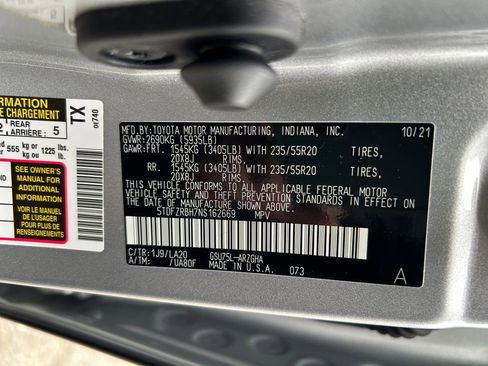 Used 2022 Toyota Highlander Platinum image 34