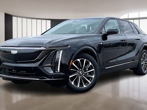 New 2026 Cadillac Lyriq Sport w/ LPO, Floor Liner Package image 1