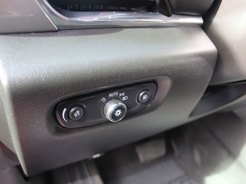 Used 2020 Chevrolet Traverse LT w/ Driver Confidence II Package AWD/4WD image 26