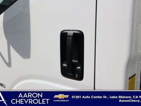 New 2024 Chevrolet Low Cab Forward image 16