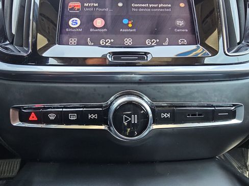 Used 2024 Volvo S60 B5 Core FWD image 23