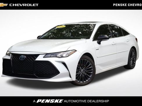 Used 2020 Toyota Avalon XSE w/ Carpet Mat Package FWD image 1