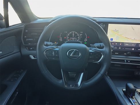 Used 2023 Lexus RX 500h F Sport image 11