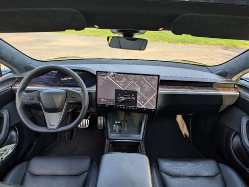 Used 2023 Tesla Model S Standard Range AWD/4WD image 32