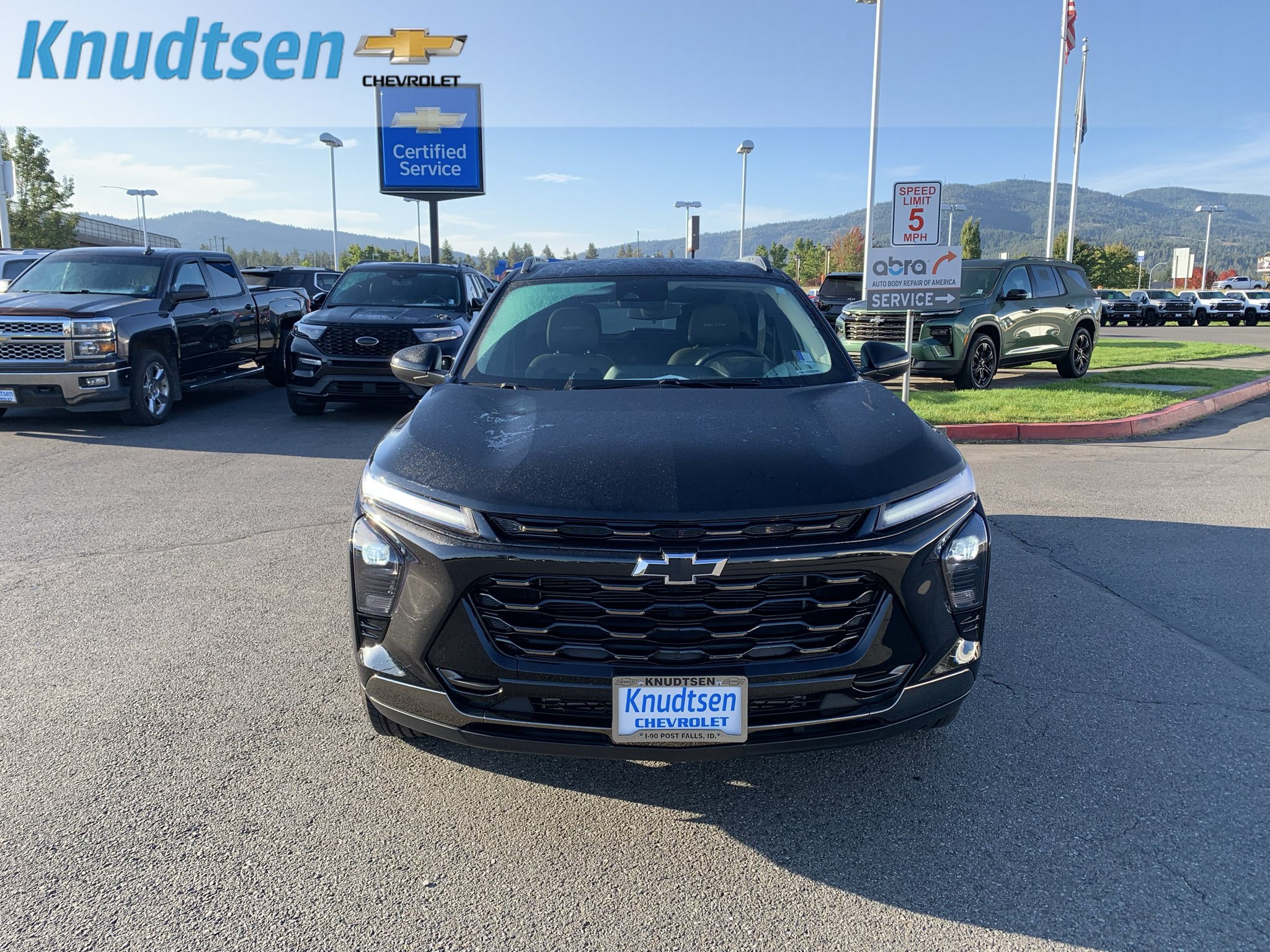 Used 2026 Chevrolet Trax ACTIV w/ Driver Confidence Package FWD image 2
