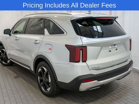 New 2025 Kia Sorento EX AWD/4WD image 4