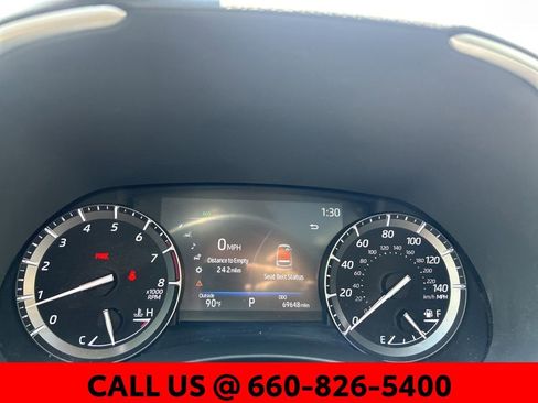 Used 2020 Toyota Highlander XLE AWD/4WD image 18