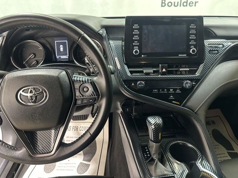 Used 2024 Toyota Camry SE image 25