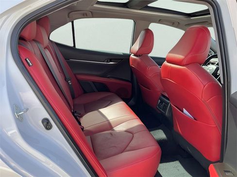 Used 2022 Toyota Camry XSE image 17