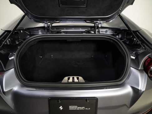 Used 2022 Ferrari 812 GTS RWD image 32