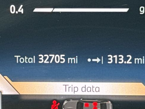 Used 2023 BMW 740i image 21