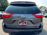 Used 2015 Toyota Sienna XLE image 5