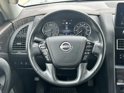 Used 2022 Nissan Armada Platinum image 12