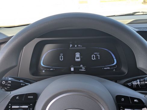 Certified 2024 Hyundai Elantra SE image 24