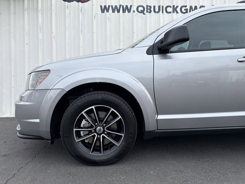Used 2018 Dodge Journey SE w/ Popular Equipment Group image 4