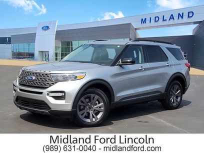 Certified 2024 Ford Explorer XLT w/ Equipment Group 202A