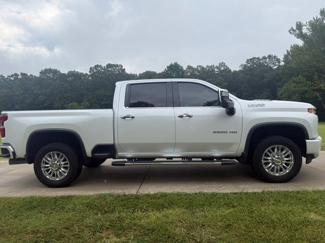 Used 2022 Chevrolet Silverado 2500 High Country AWD/4WD image 6
