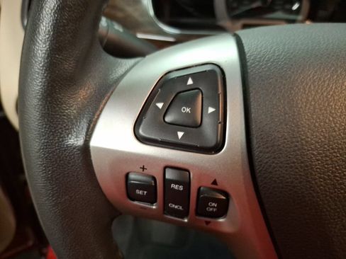 Used 2017 Ford Taurus Limited FWD image 20