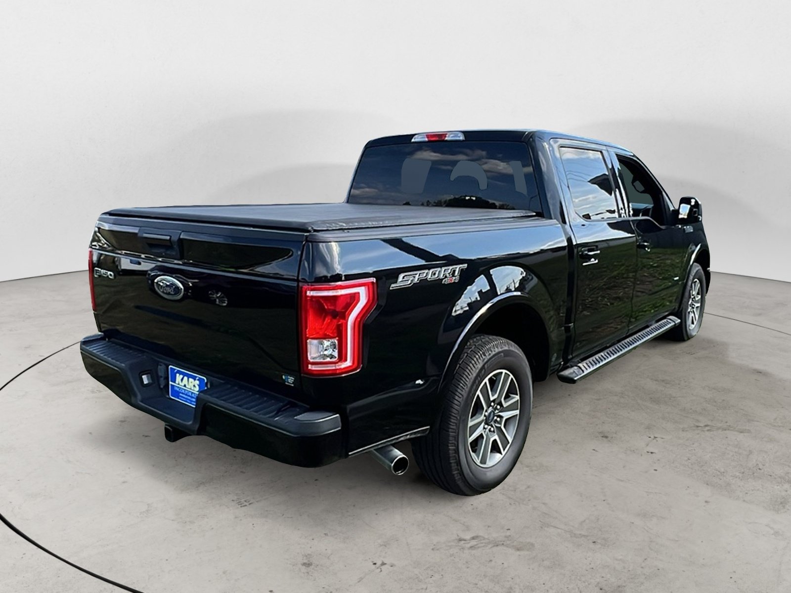 Used 2016 Ford F150 XLT w/ Equipment Group 301A Mid AWD/4WD image 6