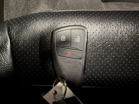 Used 2024 Chevrolet Colorado Trail Boss w/ Technology Package image 46