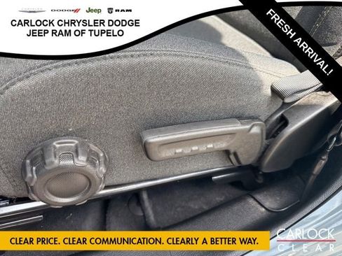Used 2025 Jeep Wrangler Unlimited Sahara AWD/4WD image 12