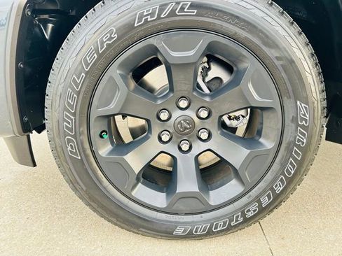 New 2026 RAM 1500 4x4 Crew Cab image 14