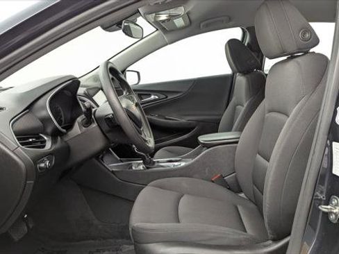 Used 2023 Chevrolet Malibu LT FWD image 13
