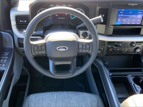 Used 2026 Ford F250 XLT w/ FX4 Off-Road Package image 6