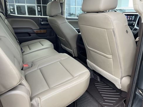 Used 2018 GMC Sierra 1500 SLT w/ Texas SLT Premium Package AWD/4WD image 13