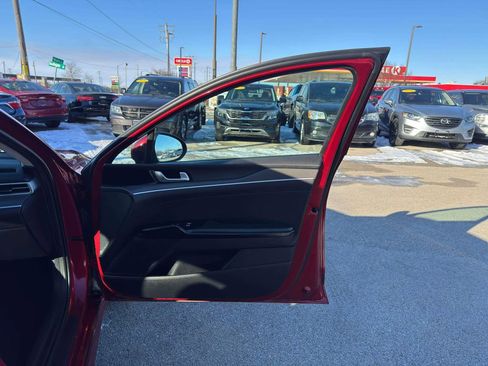 Used 2021 Kia K5 LXS image 28