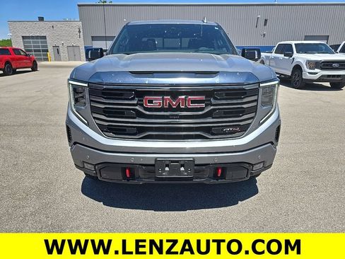 Used 2024 GMC Sierra 1500 AT4 w/ Technology Package AWD/4WD image 2