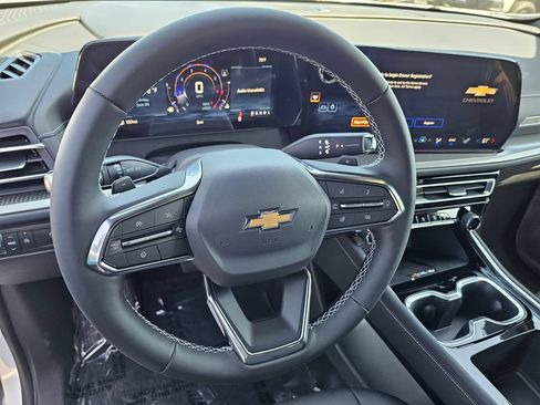 New 2026 Chevrolet Traverse LT w/ Driver Confidence Package FWD image 26