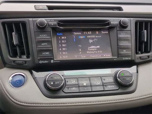 Used 2016 Toyota RAV4 XLE image 28