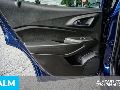 Used 2024 Chevrolet Trax LT w/ LT Convenience Package FWD image 55