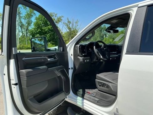 New 2026 Chevrolet Silverado 2500 LT w/ Trail Boss Package AWD/4WD image 16