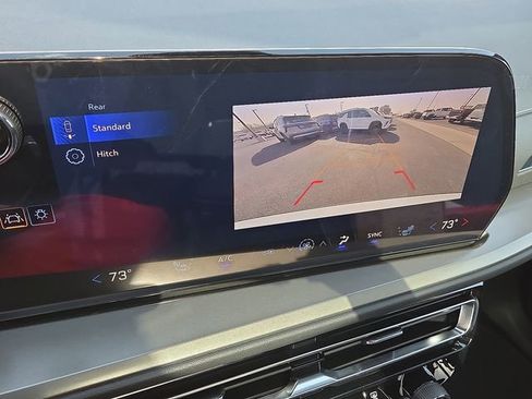 New 2026 Chevrolet Traverse LT w/ Sun and Wheel Package image 11