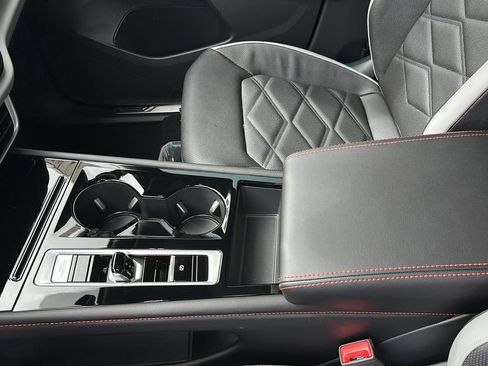 New 2026 Volkswagen Atlas Peak Edition image 17