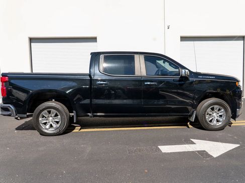 Used 2019 Chevrolet Silverado 1500 LT w/ All-Star Edition image 4