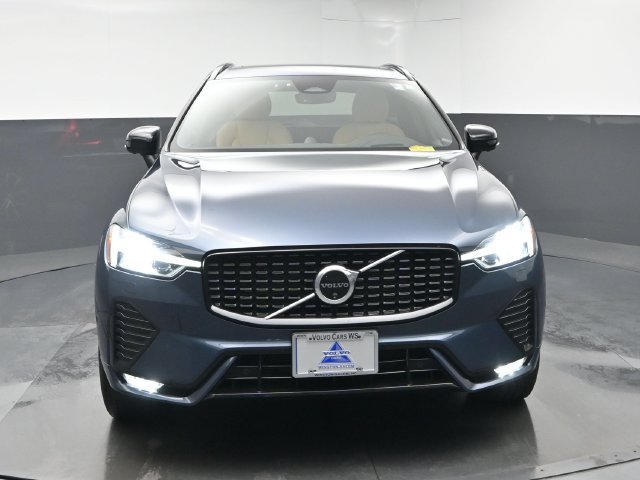 Used 2024 Volvo XC60 B5 Ultimate w/ Climate Package AWD/4WD image 2