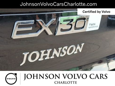Used 2025 Volvo EX30 Ultra w/ Climate Package image 19