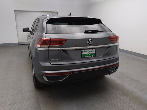 Used 2020 Volkswagen Atlas Cross Sport SE image 6